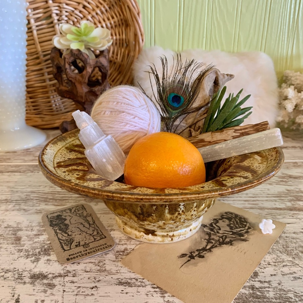 Vintage Pottery Bowl 🍯